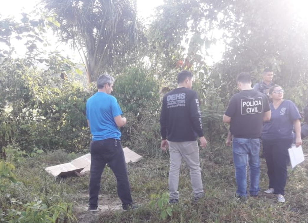Seminu, corpo de homem é encontrado em área vermelha de Manaus