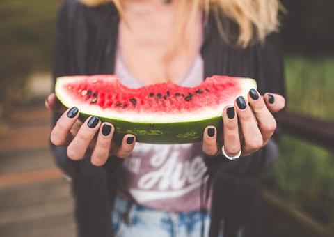Conheça os benefícios da melancia