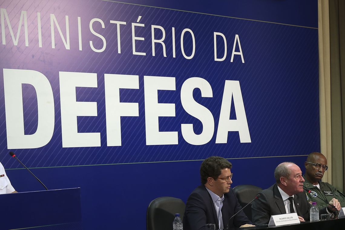 Quatro estados pedem ajuda das Forças Armadas para combate a incêndios na Amazônia