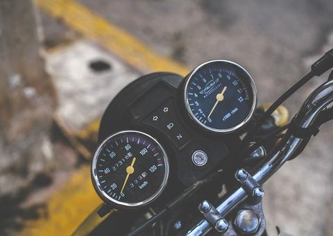 Homem é preso suspeito de anunciar moto roubada na OLX em Manaus 