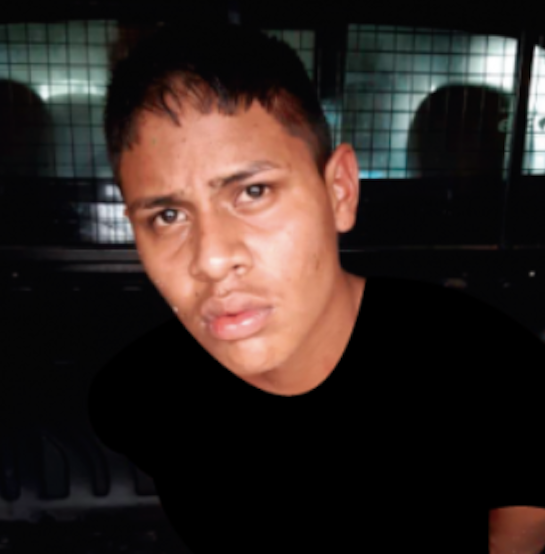 Polícia pede ajuda da população para localizar homem envolvido em roubo de moto em Manaus 