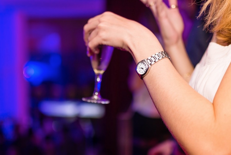 Projeto que obriga bares e restaurantes a proteger mulheres em risco é aprovado no Amazonas