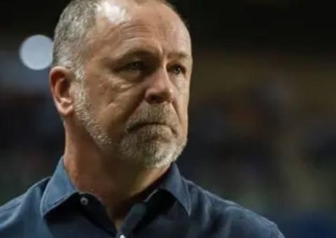 Com Mano Menezes favorito, Palmeiras tem pressa para contratar novo técnico