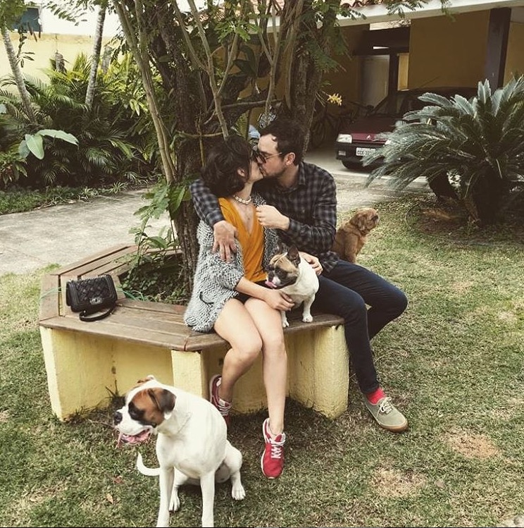 Com foto rara, Sérgio Guizé se declara a Bianca Bin no aniversário da atriz