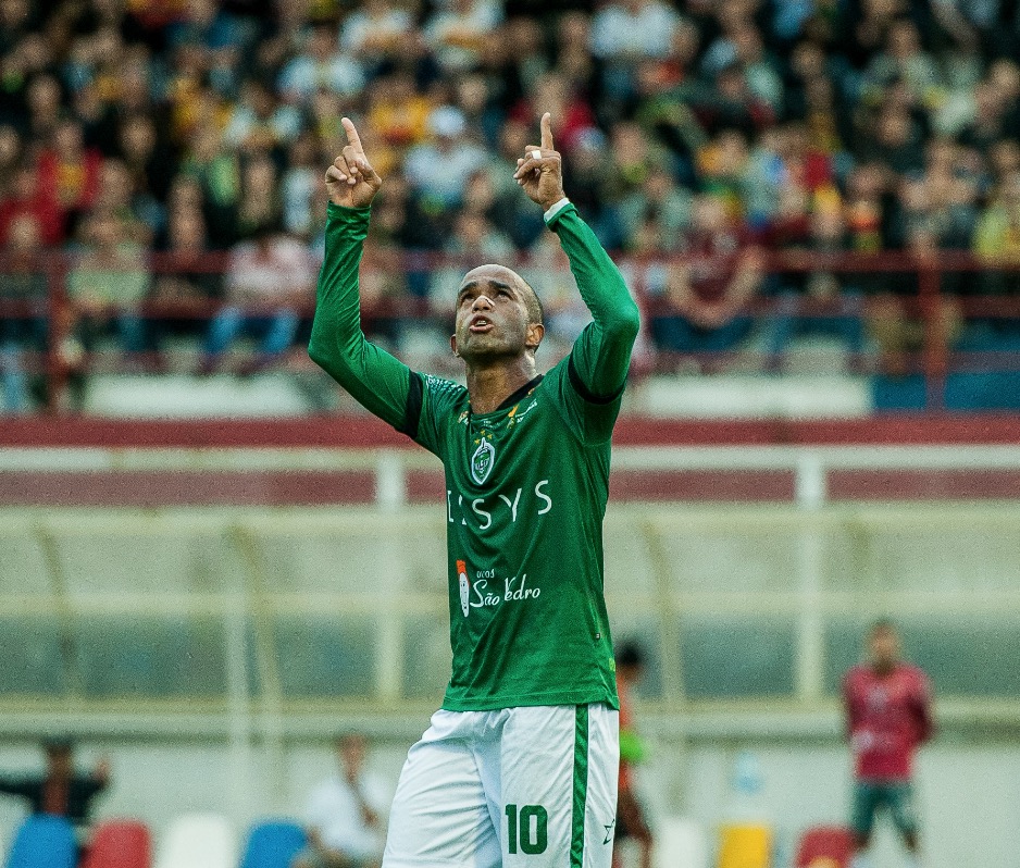 Rossini renova com o Manaus para 2020 