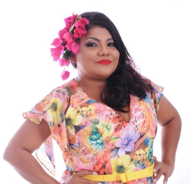 Márcia Siqueira comemora aniversário com super show nesta quarta-feira