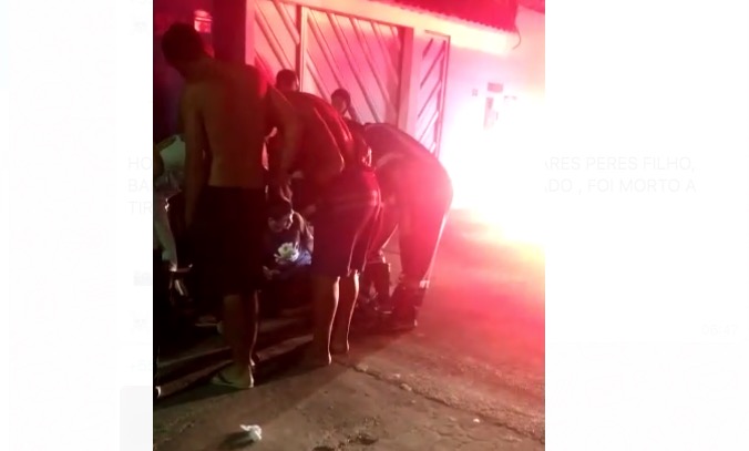 Homem morre ao ser metralhado por criminosos em rua de Manaus