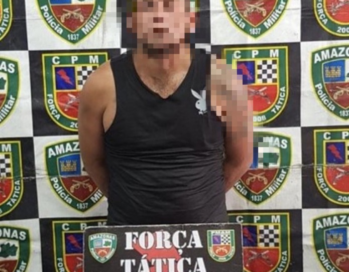 Em Manaus, homem é preso enquanto estava a caminho de 'bocada' para vender arma