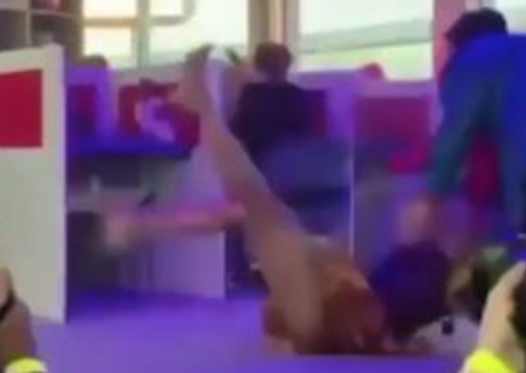 Vídeo: Pabllo Vittar leva tombo hilário durante gravação de clipe