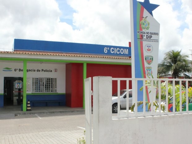 Ao perceber assalto, população enfurecida persegue e castiga suspeitos em rua de Manaus