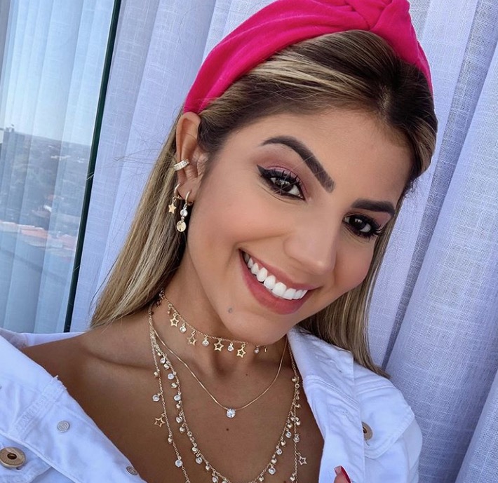 Expulsa do BBB19, Hariany Almeida é confirmada em ’A Fazenda’