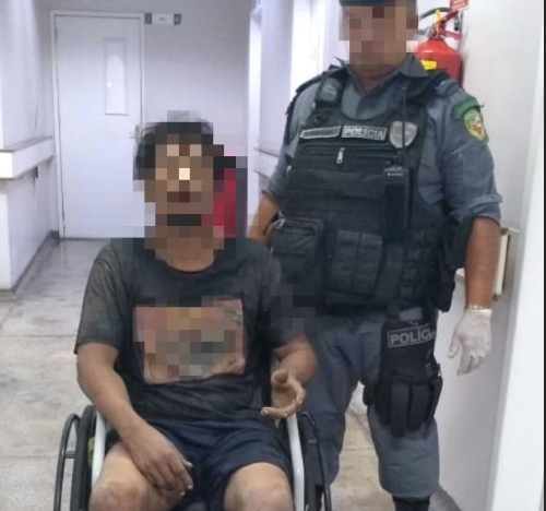 Enfurecidos, vizinhos amarram e dão surra em suspeito de furtar casa em conjunto de Manaus