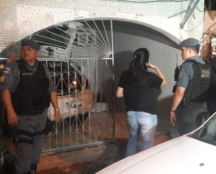 Após estacionar em casa, homem morre baleado ao descer de carro em Manaus