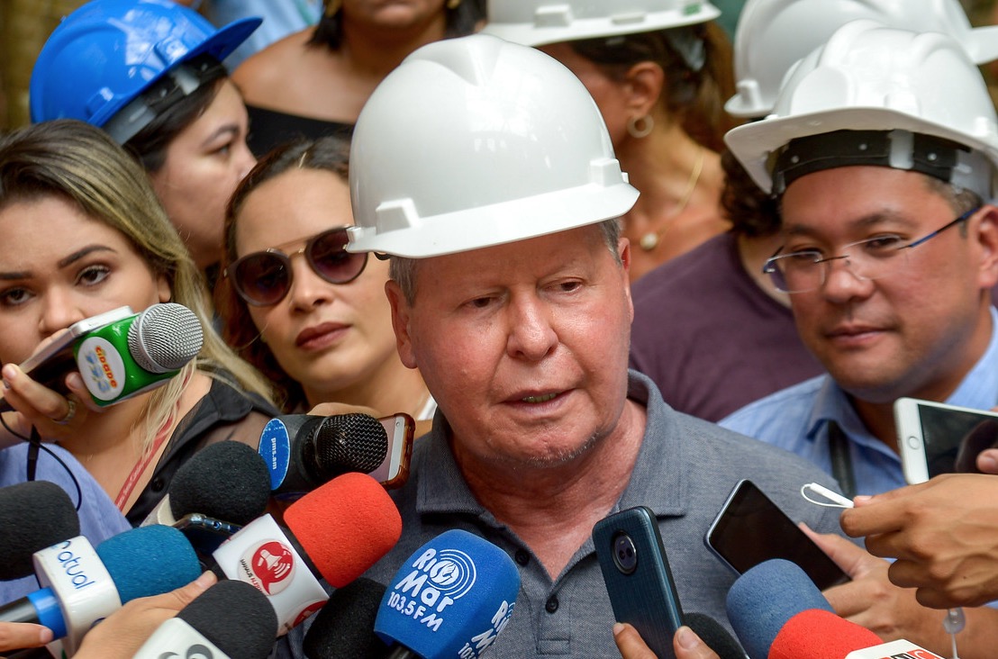 Arthur declara ‘guerra’ contra empresários do transporte coletivo de Manaus 