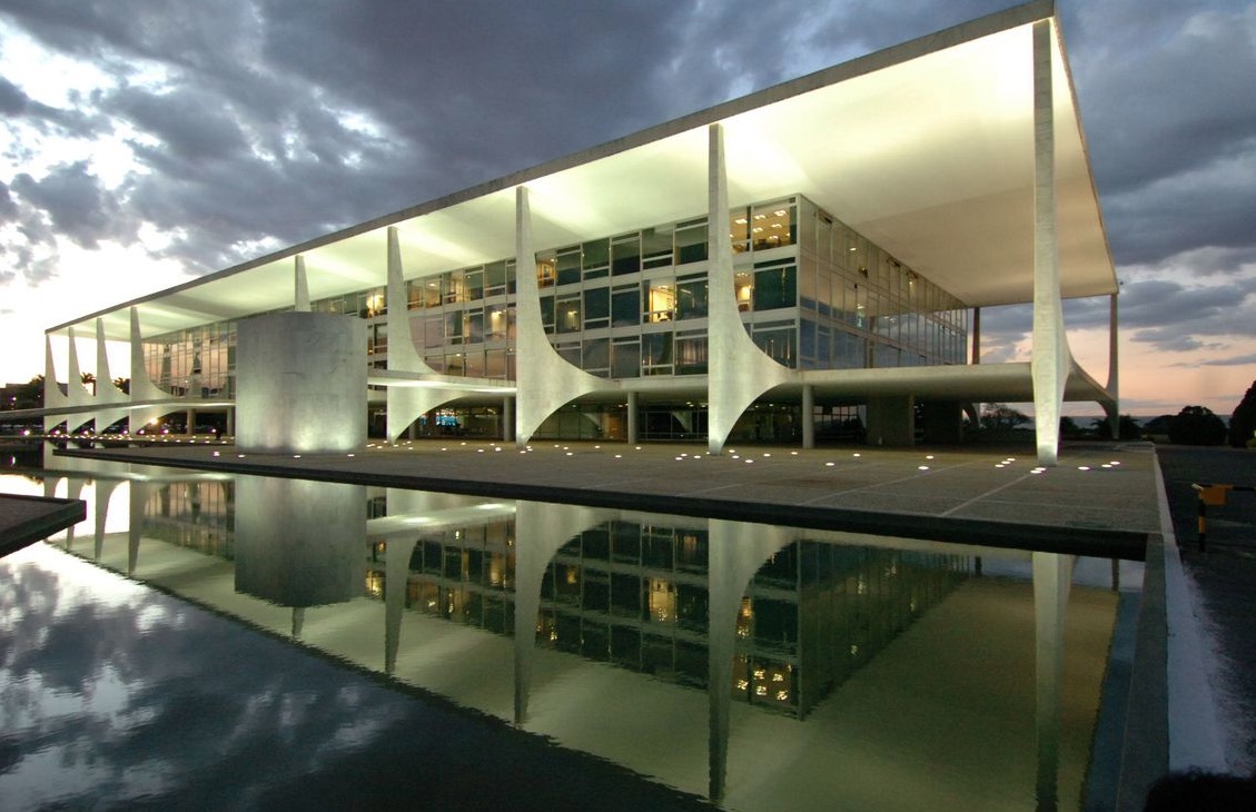 Funcionário passa mal e morre no Palácio do Planalto