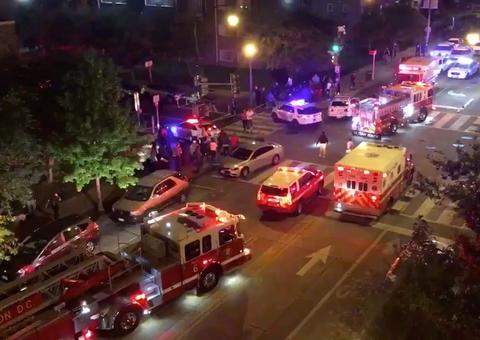 Homens armados com fuzis matam 1 e ferem 8 pessoas em ataques nos EUA