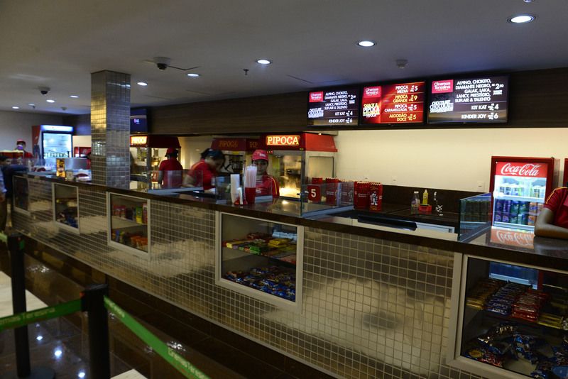 Comissão aprova exclusividade de bomboniere em cinemas