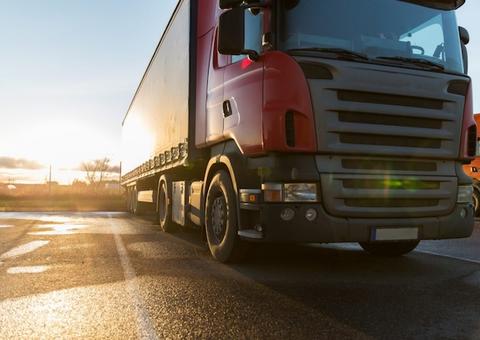 Descumprimento de contrato administrativo leva transportadora a ressarcir Conab