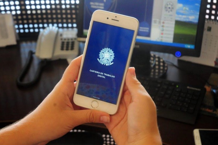  CTPS digital se torna obrigatória; saiba como obter o novo documento online 