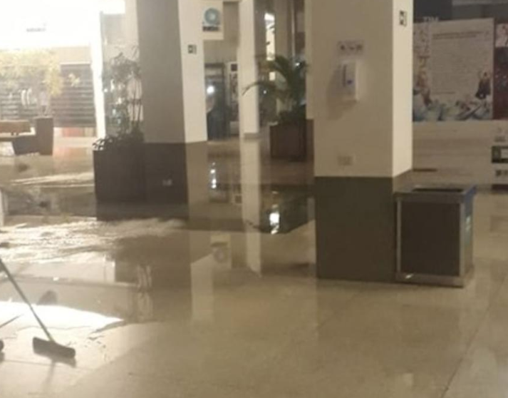 Temporal causa ‘apagão’ no Amazonas Shopping 