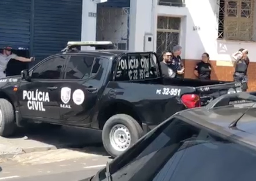 Em avançado estado de putrefação, idoso é achado dentro de quitinete em Manaus