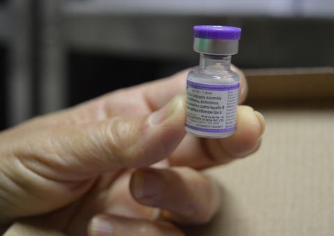 Amazonas recebe 10 mil doses de vacina pentavalente do Ministério da Saúde