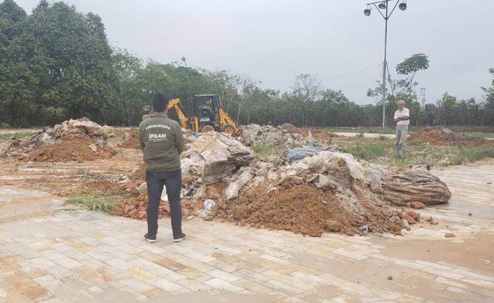 Empresa é multada em R$ 1 milhão por aterro irregular em Manaus