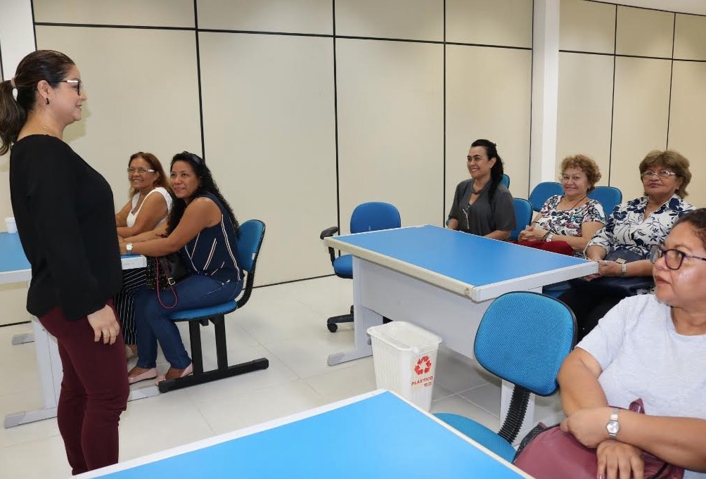Segurados de Manaus iniciam curso e participam de palestra sobre Alzheimer