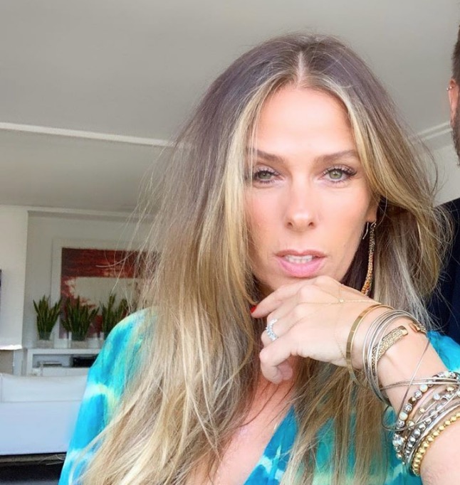 Hacker invade Whatsapp de Adriane Galisteu e tenta aplicar golpe em contatos