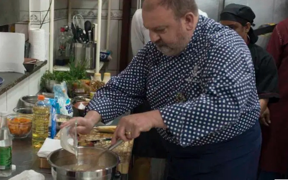 Erick Jacquin vomita em último episódio de 'Pesadelo na Cozinha'