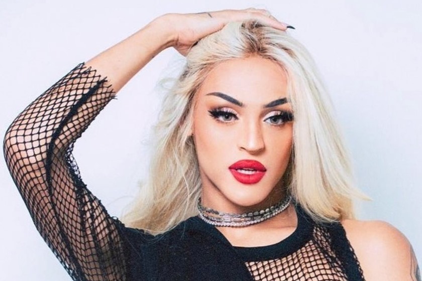 Revista anuncia Pabllo Vittar como um dos “Líderes da próxima geração” e critica Bolsonaro
