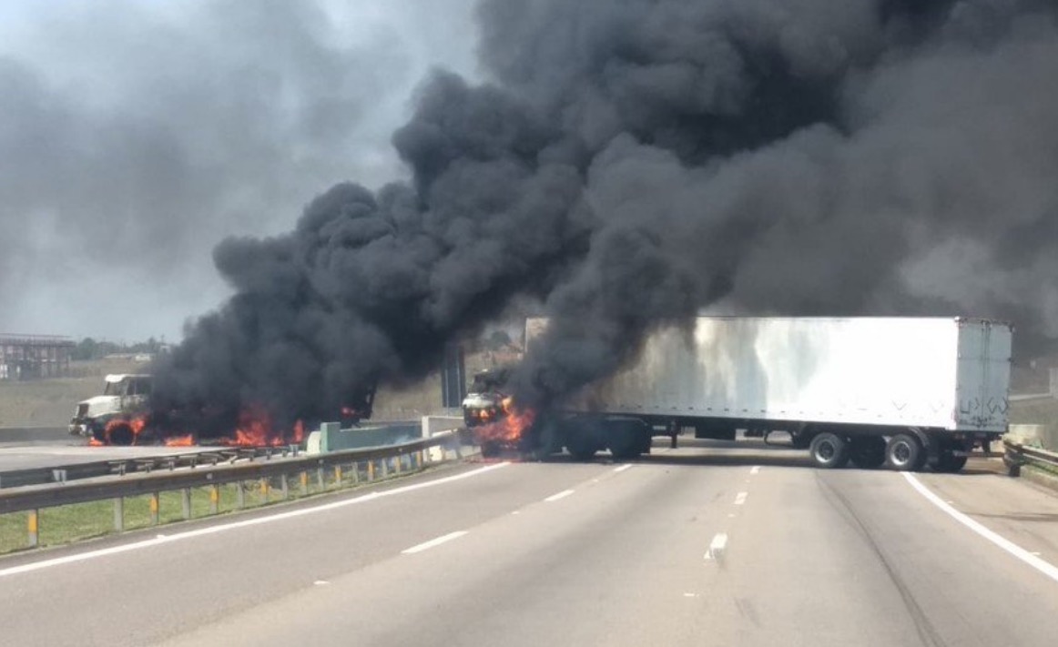 Mulher e bebê são mantidos reféns após assalto em Viracopos, 2 são mortos