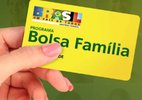 Bolsa Família completa renda de 13,5 milhões de famílias em outubro