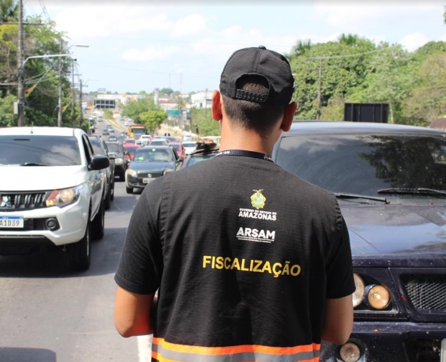 Quinze mil pessoas devem deixar a capital no feriado prolongado no Amazonas