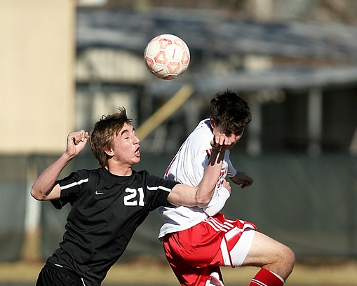 Estudo aponta que futebol pode causar altos níveis de demência a longo prazo