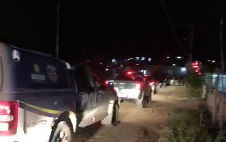 Após mortes violentas, mais de 200 policiais realizam ação na invasão Monte Horebe