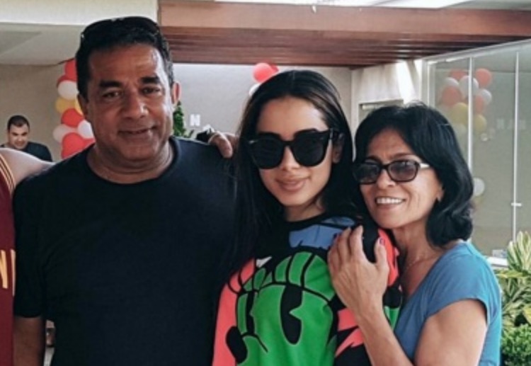 Novo irmão de Anitta foi fruto de traição de 'painitto' à mãe da cantora, diz Leo Dias