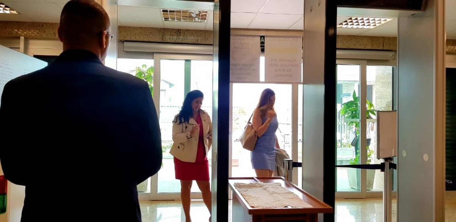 Juíza determina uso de régua para medir saias de advogadas em fórum 