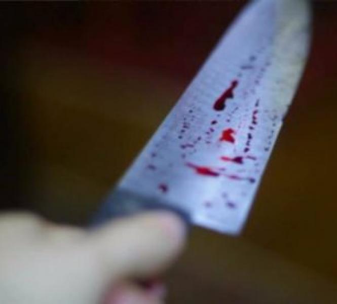 Menina de 13 anos é apreendida suspeita de matar homem a facadas no pescoço