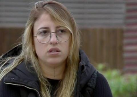 Carro de som passa próximo à sede da ‘A Fazenda' e manda recado: “Bifão é falsa"