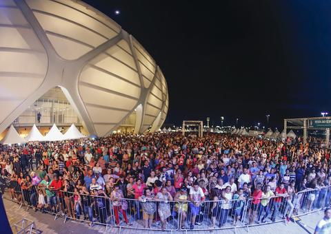 Festa do servidor municipal tem shows regionais e brindes em Manaus