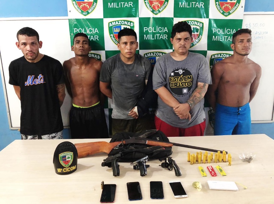 Grupo suspeito de integrar facção é preso com armas em Manaus
