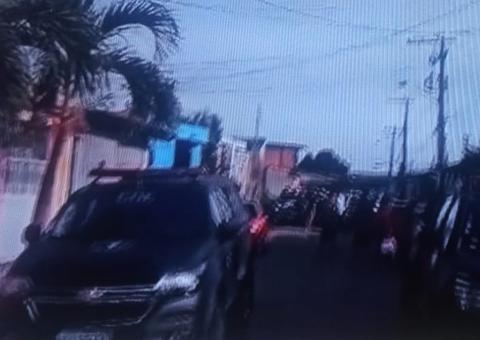 Em Manaus, criminosos mantêm família refém durante assalto frustrado