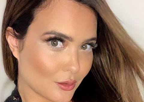 Geisy Arruda erra conta básica de matemática e é detonada por internauta 