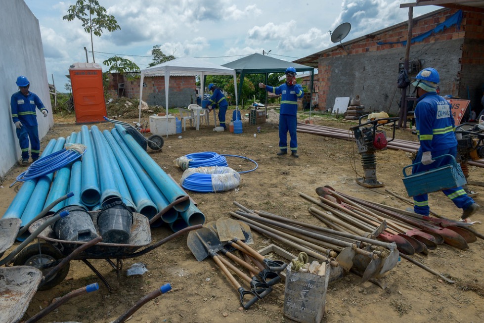 Nova rede de abastecimento vai levar água tratada para 2,6 mil moradores de Manaus