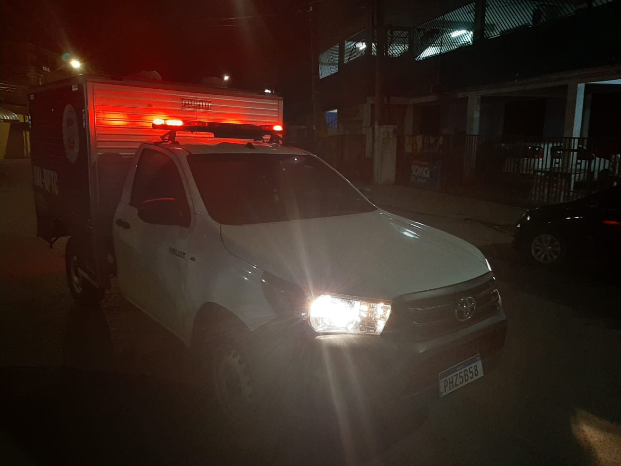 Homem com tornozeleira eletrônica é executado por criminosos em carro em Manaus 