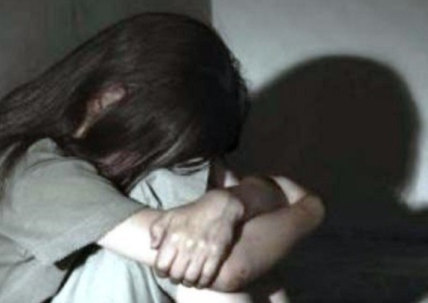 Menina de 10 anos fica grávida após ser estuprada pelo próprio irmão 