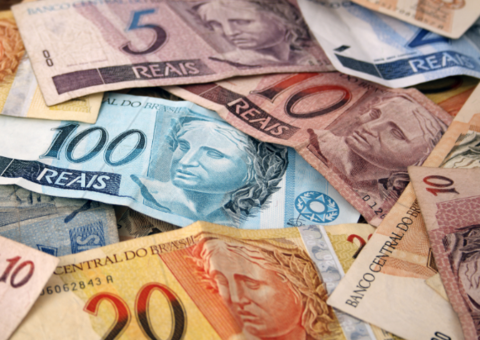 Receita paga hoje mais de R$ 2 bilhões do 6º lote de restituição do IRPF