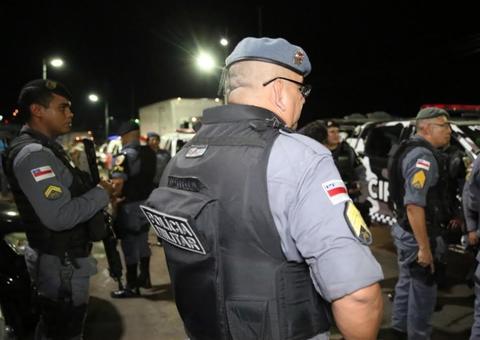 16 pessoas são presas e cinco adolescentes são apreendidos em Manaus