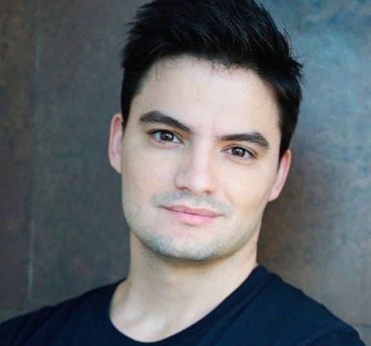 Felipe Neto distribui dinheiro para seguidores em rede social; Entenda 